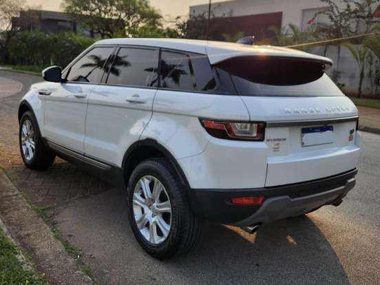 LAND ROVER-RANGE ROVER EVOQUE-2.0 SE 4WD 16V FLEX 4P AUTOMÁTICO LAND ROVER-RANGE ROVER EVOQUE-2018