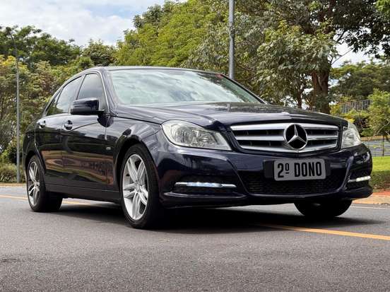 MERCEDES-BENZ-C 180-1.8 CGI CLASSIC 16V GASOLINA 4P AUTOMÁTICO MERCEDES-BENZ-C 180-2012