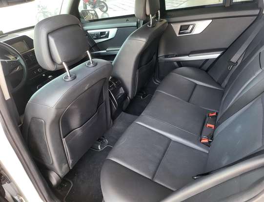 MERCEDES-BENZ-GLK 300-2011
