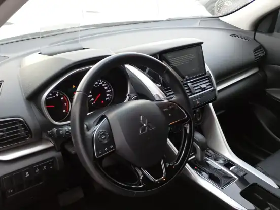 MITSUBISHI-ECLIPSE CROSS-1.5 MIVEC TURBO GASOLINA HPE CVT MITSUBISHI-ECLIPSE CROSS-2023