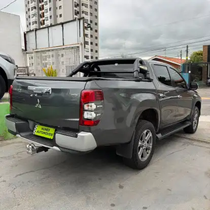 MITSUBISHI-L200 TRITON-2020