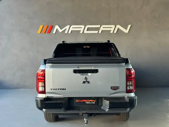MITSUBISHI-TRITON-2.4 BITURBO DIESEL CD KATANA 4X4 AUTOMÁTICO MITSUBISHI-TRITON-2025