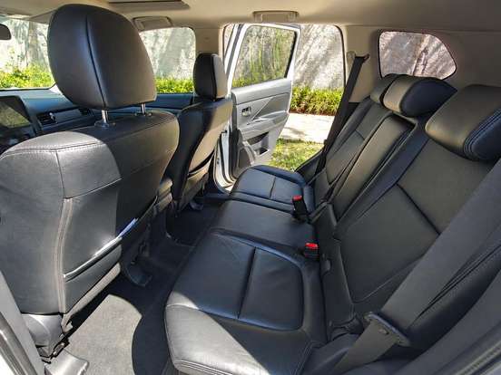 MITSUBISHI-OUTLANDER-2.0 16V GASOLINA 4P AUTOMÁTICO MITSUBISHI-OUTLANDER-2014