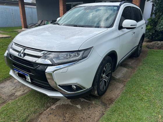 MITSUBISHI OUTLANDER 2.2 4X4 16V DIESEL 4P AUTOMÁTICO