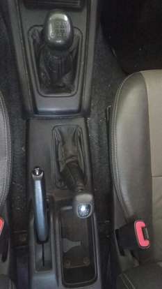 MITSUBISHI-PAJERO TR4-2005