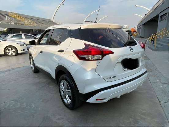 NISSAN-KICKS-2022