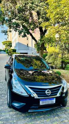 NISSAN-VERSA-2019