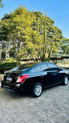 NISSAN-VERSA-2019