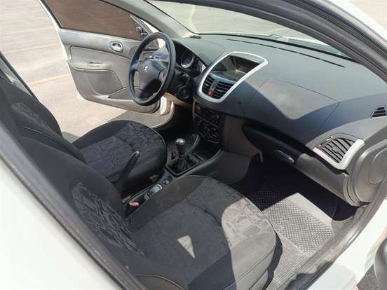 PEUGEOT-207-2010