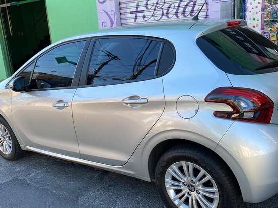 PEUGEOT-208-1.6 ACTIVE PACK 16V FLEX 4P AUTOMÁTICO PEUGEOT-208-2018