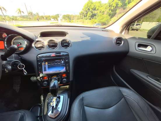 PEUGEOT-308-2016
