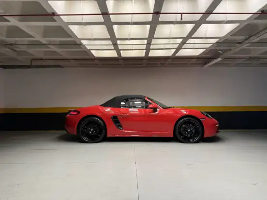 PORSCHE-718-2021