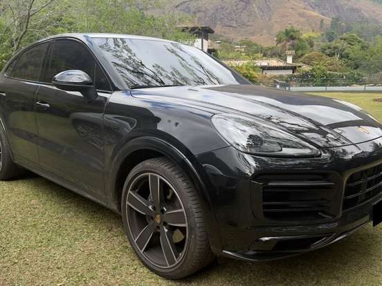 PORSCHE-CAYENNE-2023