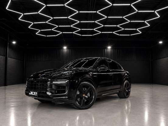 PORSCHE-CAYENNE-2024
