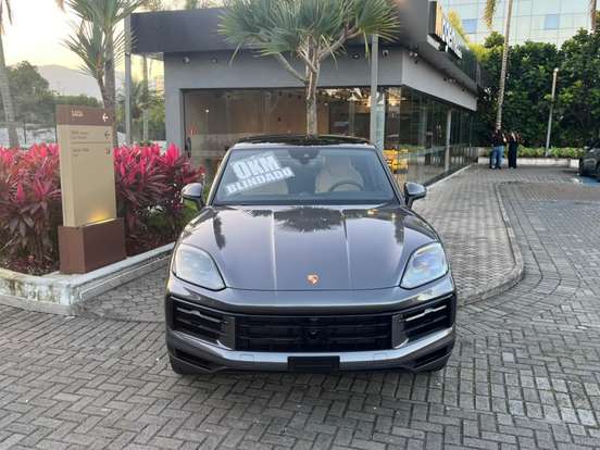 PORSCHE-CAYENNE-2026