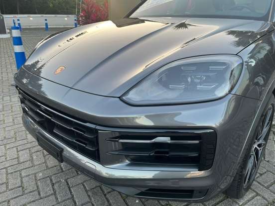 PORSCHE-CAYENNE-2026