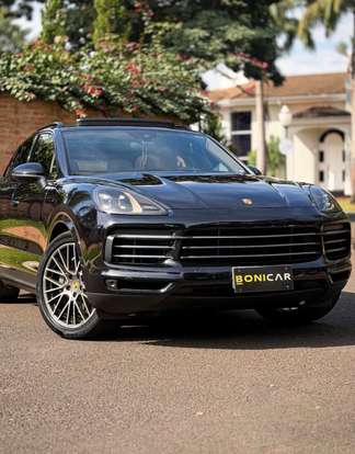PORSCHE-CAYENNE-2019