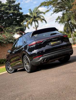 PORSCHE-CAYENNE-2019