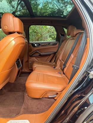 PORSCHE-CAYENNE-2019