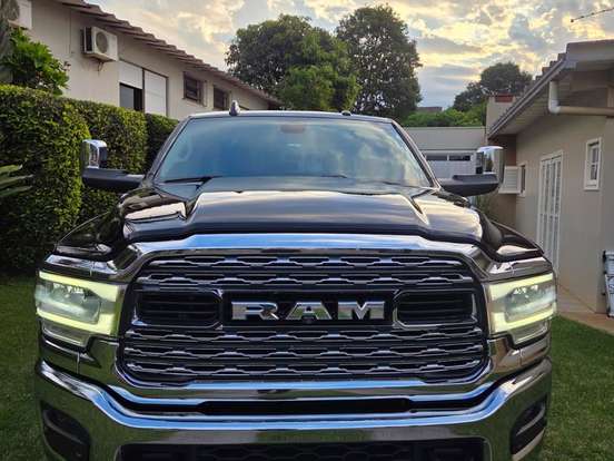RAM-2500-6.7 I6 TURBO DIESEL LARAMIE CD 4X4 AUTOMÁTICO RAM-2500-2021