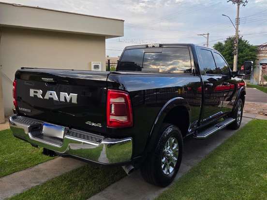 RAM-2500-6.7 I6 TURBO DIESEL LARAMIE CD 4X4 AUTOMÁTICO RAM-2500-2021