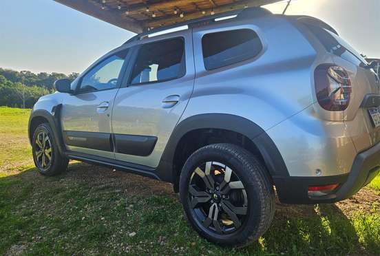 RENAULT-DUSTER-2024