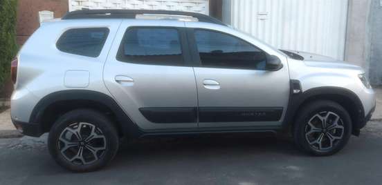 RENAULT-DUSTER-2023
