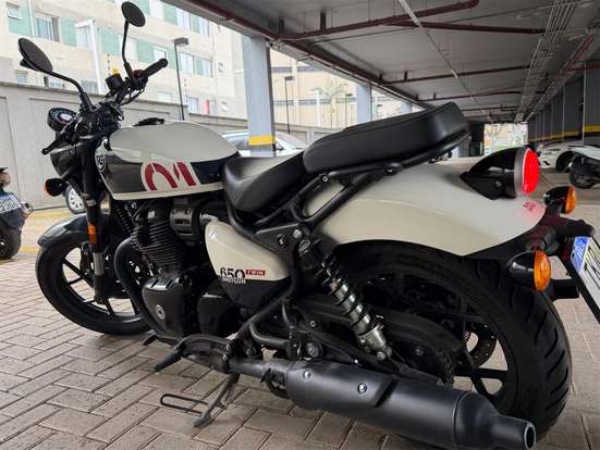 ROYAL ENFIELD-SHOTGUN 650 STENCIL WHITE-2025