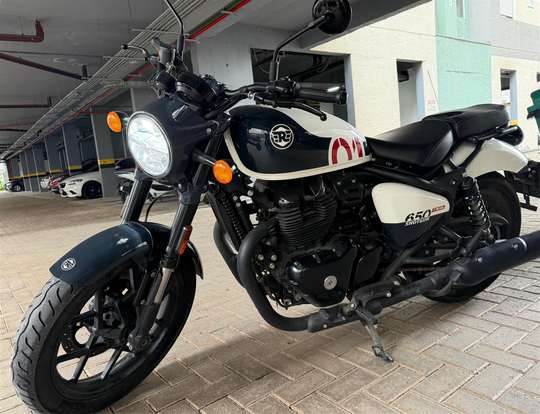 ROYAL ENFIELD-SHOTGUN 650 STENCIL WHITE-2025