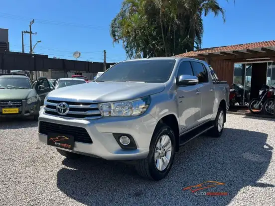 TOYOTA-HILUX-2.7 SRV 4X2 CD 16V FLEX 4P AUTOMÁTICO TOYOTA-HILUX-2016