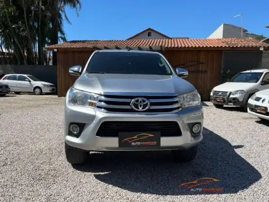 TOYOTA-HILUX-2.7 SRV 4X2 CD 16V FLEX 4P AUTOMÁTICO TOYOTA-HILUX-2016