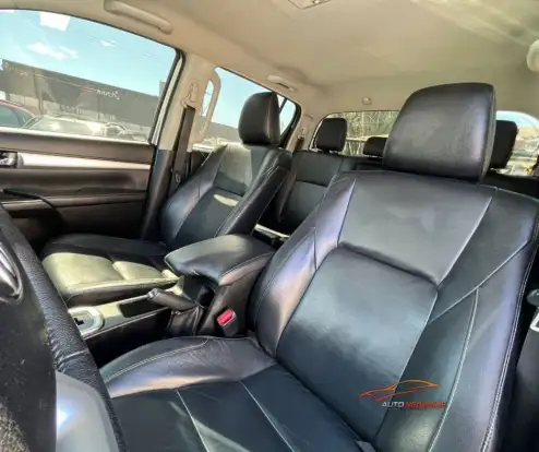 TOYOTA-HILUX-2016