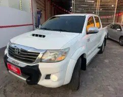 TOYOTA HILUX 3.0 SR 4X4 CD 16V TURBO INTERCOOLER DIESEL 4P MANUAL TOYOTA HILUX 3.0 SR 4X4 CD 16V TURBO INTERCOOLER DIESEL 4P MANUAL