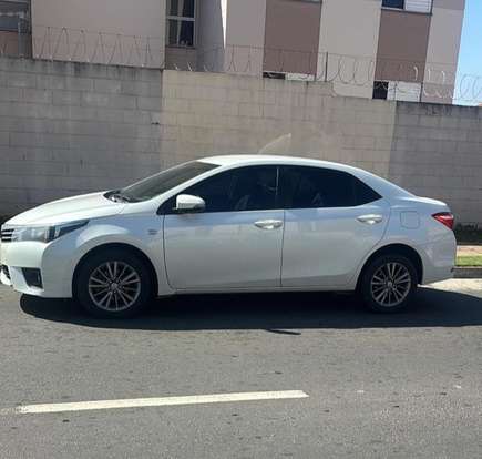 TOYOTA-COROLLA-2015