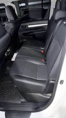 TOYOTA-HILUX-2021