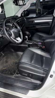 TOYOTA-HILUX-2.8 D-4D TURBO DIESEL CD SRX 4X4 AUTOMÁTICO TOYOTA-HILUX-2021