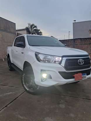 TOYOTA-HILUX-2.8 SR 4X4 CD 16V DIESEL 4P AUTOMÁTICO TOYOTA-HILUX-2020