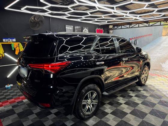 TOYOTA HILUX SW4 2.7 SR 7 LUGARES 4X2 16V FLEX 4P AUTOMÁTICO