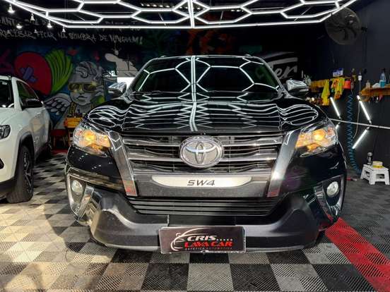 TOYOTA-HILUX SW4-2.7 SR 7 LUGARES 4X2 16V FLEX 4P AUTOMÁTICO TOYOTA-HILUX SW4-2017