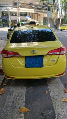 TOYOTA-YARIS-2023