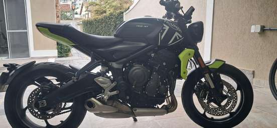 TRIUMPH-TRIDENT 660-2023