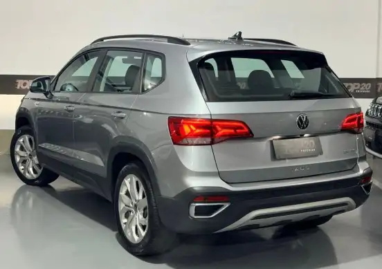 VOLKSWAGEN-TAOS-2022