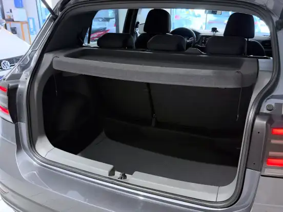 VOLKSWAGEN-T-CROSS-1.0 200 TSI TOTAL FLEX COMFORTLINE AUTOMÁTICO VOLKSWAGEN-T-CROSS-2020