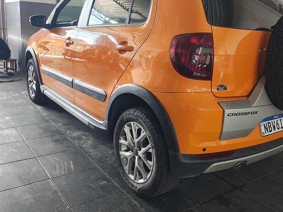VOLKSWAGEN-CROSSFOX-1.6 MI FLEX 8V 4P MANUAL VOLKSWAGEN-CROSSFOX-2013