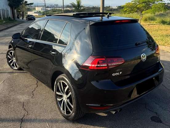 VOLKSWAGEN-GOLF-1.4 TSI HIGHLINE 16V GASOLINA 4P AUTOMÁTICO VOLKSWAGEN-GOLF-2014