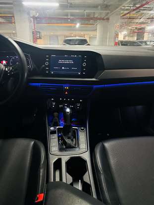 VOLKSWAGEN-JETTA-2019