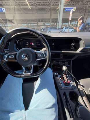 VOLKSWAGEN-JETTA-2021