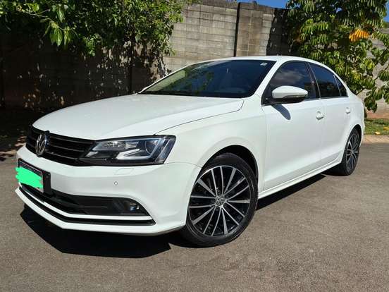 VOLKSWAGEN-JETTA-2.0 TSI HIGHLINE 211CV GASOLINA 4P TIPTRONIC VOLKSWAGEN-JETTA-2016