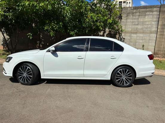 VOLKSWAGEN-JETTA-2.0 TSI HIGHLINE 211CV GASOLINA 4P TIPTRONIC VOLKSWAGEN-JETTA-2016