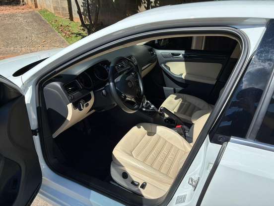 VOLKSWAGEN-JETTA-2.0 TSI HIGHLINE 211CV GASOLINA 4P TIPTRONIC VOLKSWAGEN-JETTA-2016